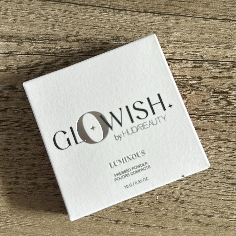 NWT Glowish by huda beauty PRESSED POWDER - Picture 7 of 7